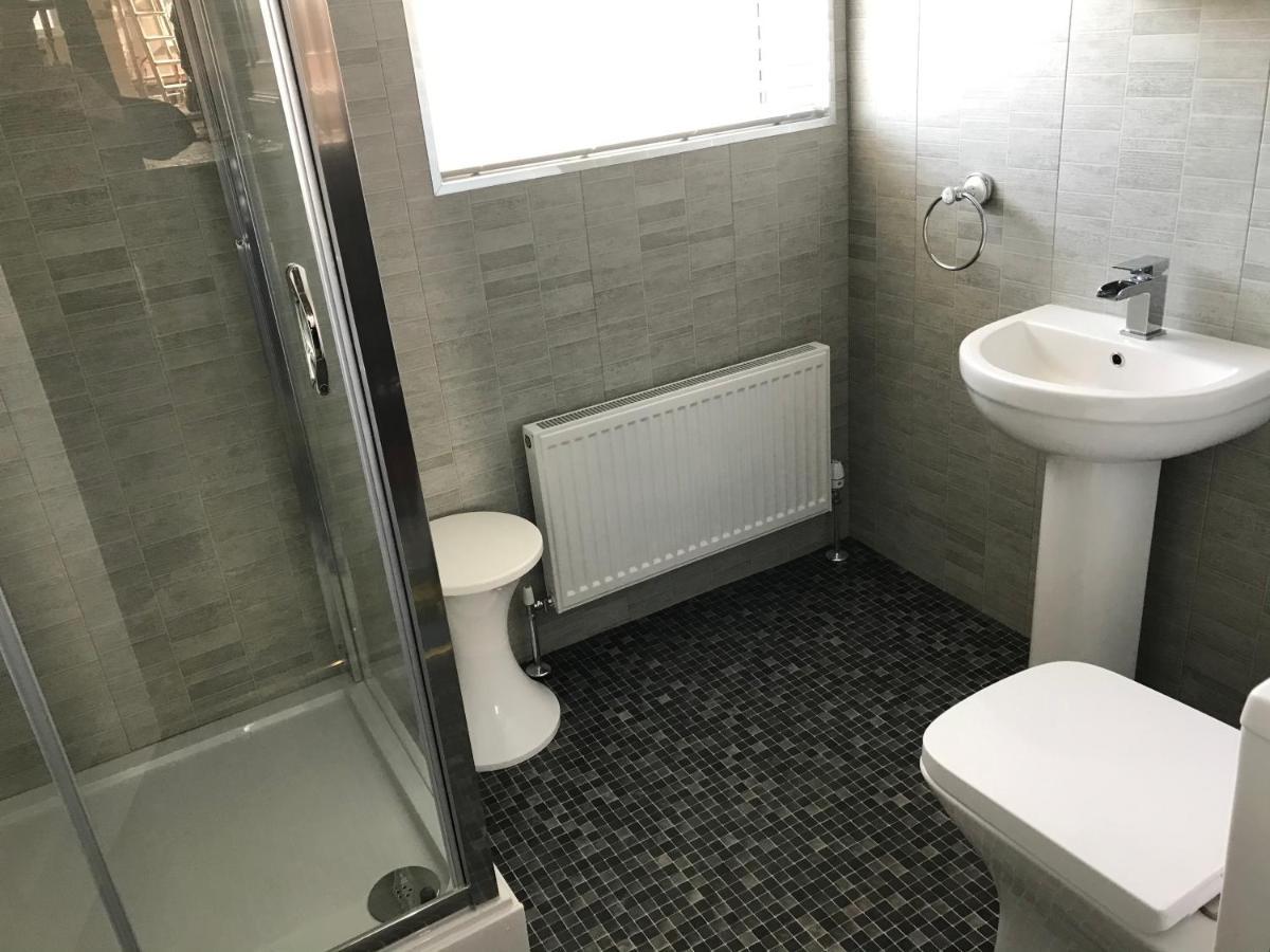 Norman Guest House With Free Parking Whitby Bagian luar foto
