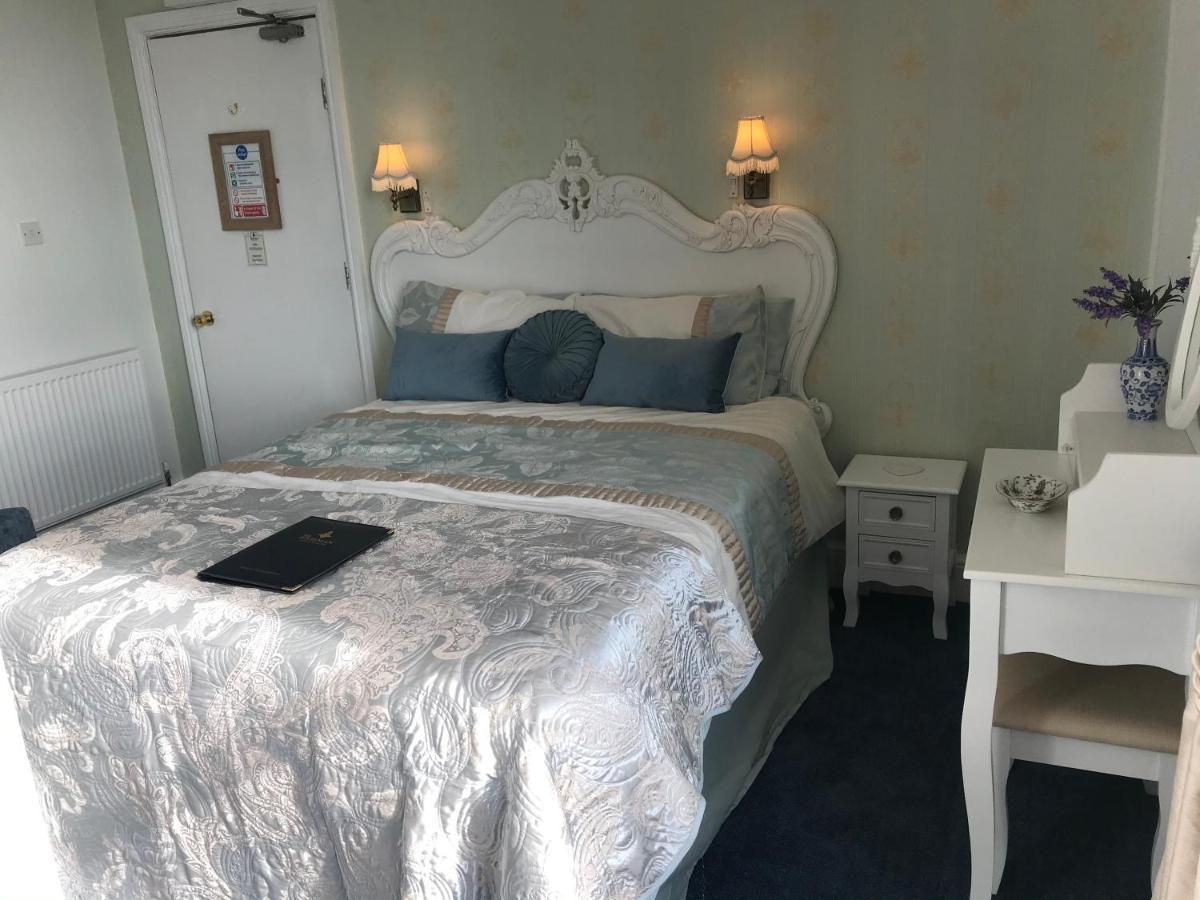 Norman Guest House With Free Parking Whitby Bagian luar foto