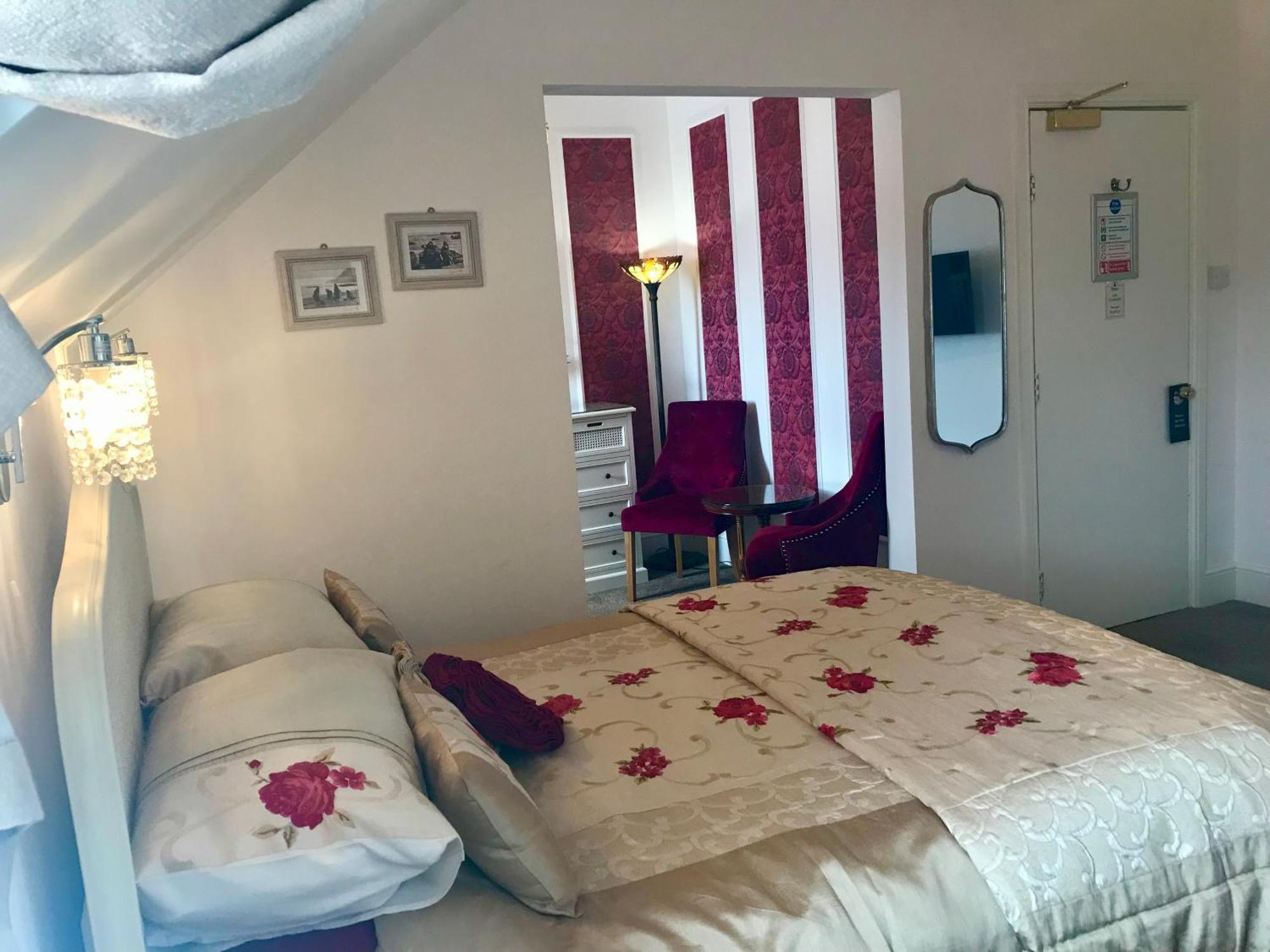 Norman Guest House With Free Parking Whitby Bagian luar foto