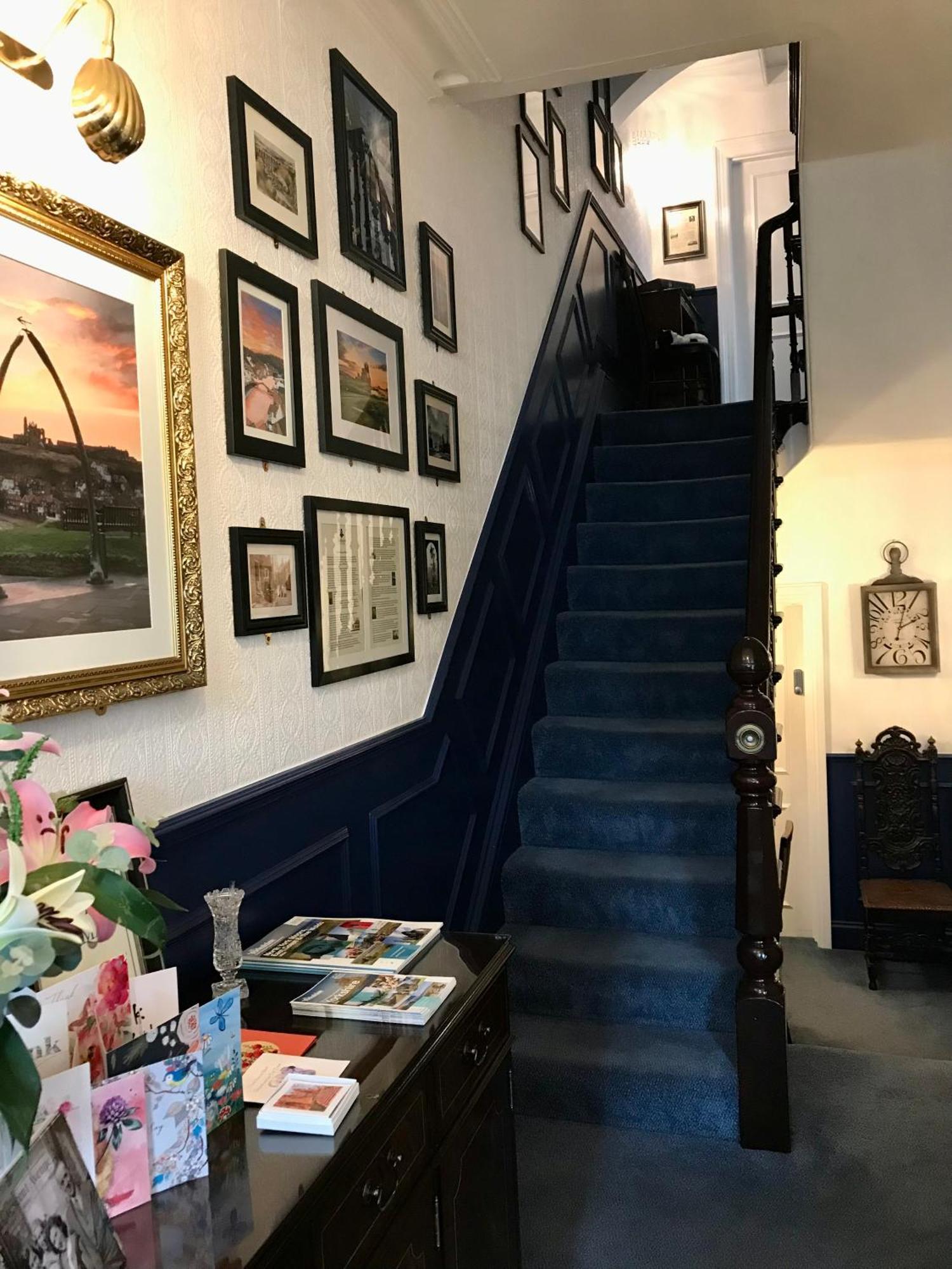 Norman Guest House With Free Parking Whitby Bagian luar foto